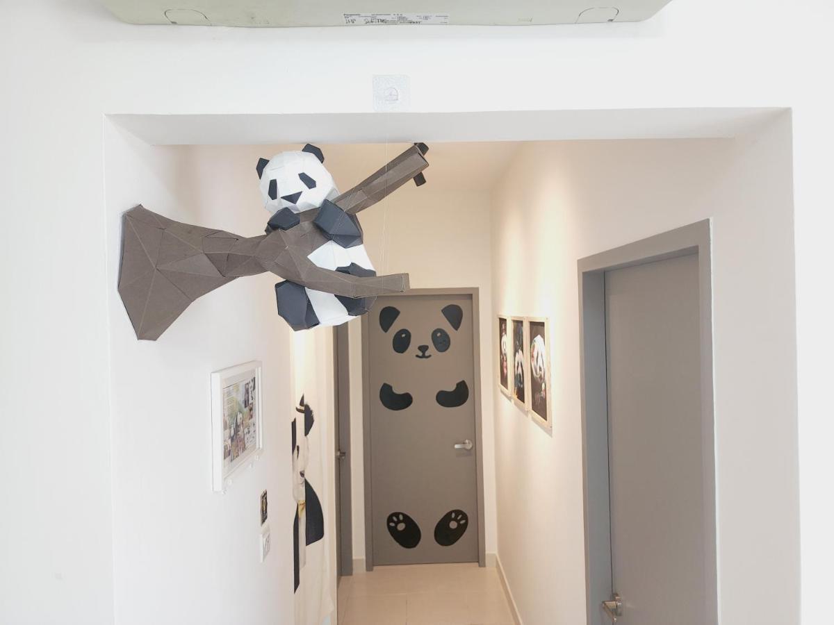 Netflix Panda House 3B2R Rimbayu Kota Kemuning With Atari Games Lägenhet Teluk Panglima Garang Exteriör bild